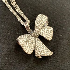 Park lane bow necklace